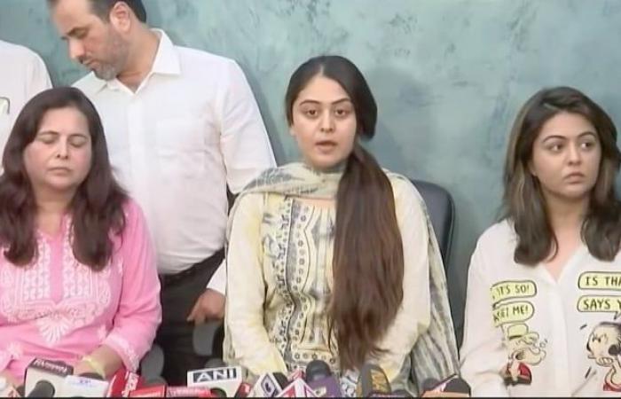 ¿Tunisha Sharma fue obligada a usar el hiyab? La familia de Sheezan Khan dijo esto: .